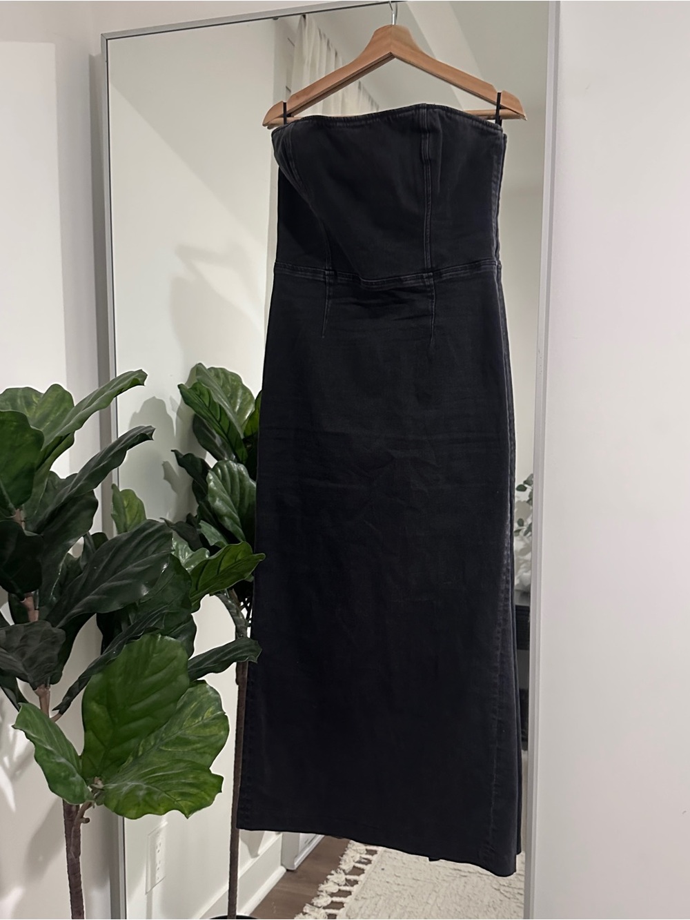 Denim Forum Strapless Denim Midi Dress